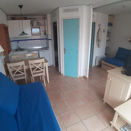 Apartment Joli 2 Pieces Vue Parking Clim 50m *